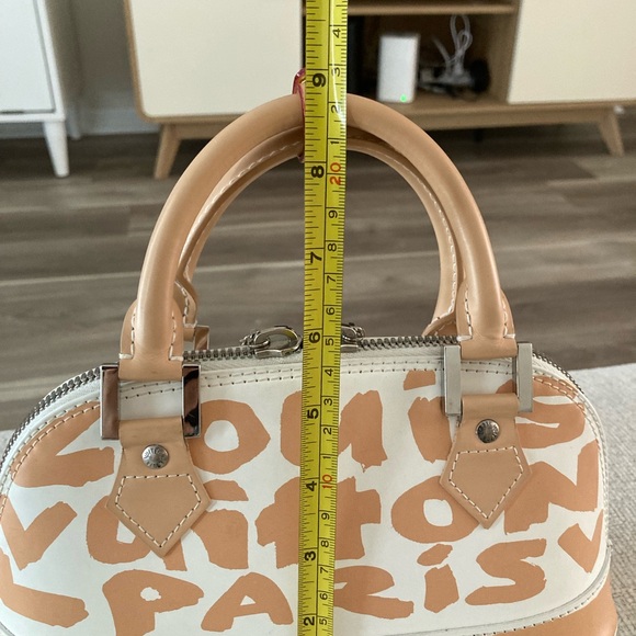 Rare authentic Louis Vuitton Graffiti Alma - Picture 14 of 16